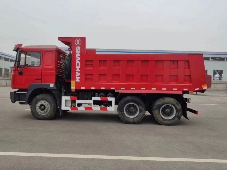 10 Δοκιμές SHACMAN Κόκκινο φορτηγό F3000 φορτηγό 380HP για την εξόρυξη