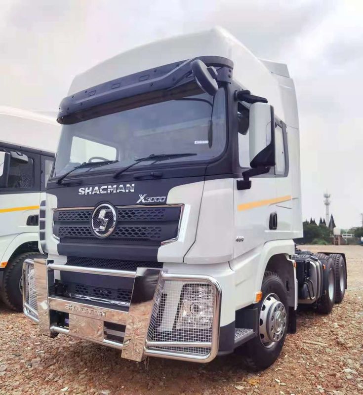 SHACMAN X3000 6x4 τρακτέρ φορτηγό EuroV 480HP Λευκό φορτηγό τρακτέρ κεφάλι με επεκταμένη υψηλή καμπίνα στέγης και 400L δεξαμενή καυσίμου